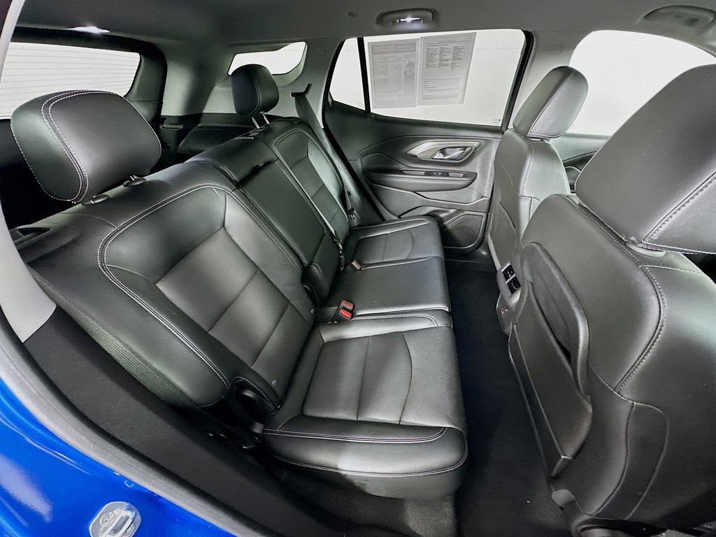 Used 2024 GMC Terrain SLT image 35