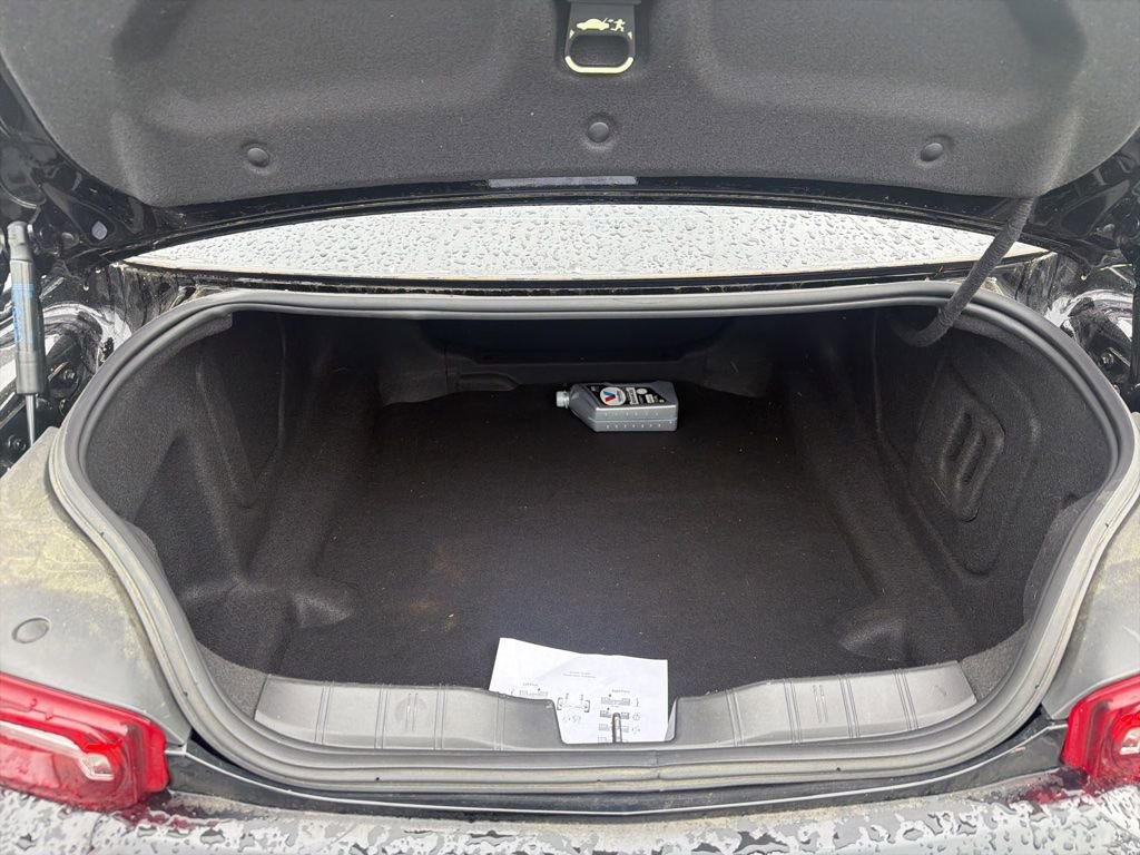 Used 2023 Chevrolet Camaro LT RWD image 10