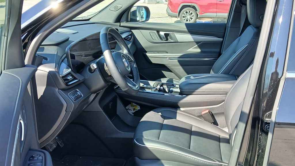 Used 2025 Buick Enclave Preferred image 6
