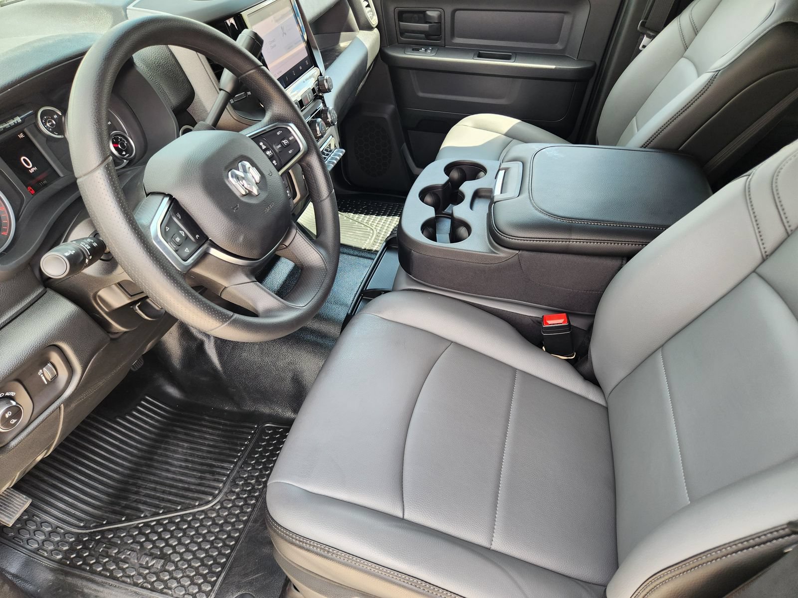 New 2027 RAM 3500 Tradesman AWD/4WD image 13