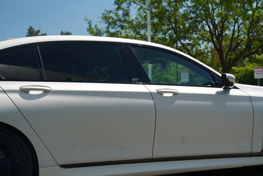 Used 2022 BMW ALPINA B7 xDrive w/ Luxury Rear Seating Package AWD/4WD image 21