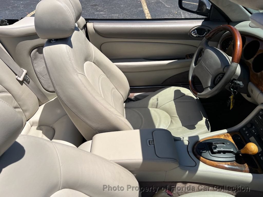 Used 2001 Jaguar XKR Convertible RWD image 43