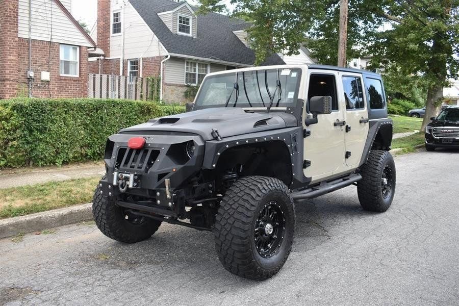 Used 2018 Jeep Wrangler Unlimited Sport S image 2