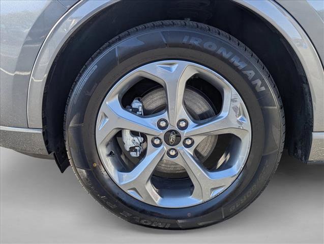 Used 2023 Ford Escape ST-Line image 9