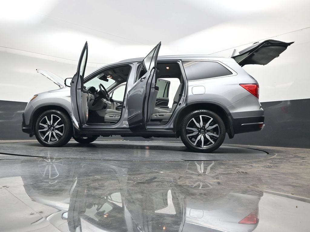 Certified 2019 Honda Pilot Touring image 41