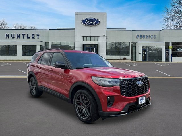 Used 2025 Ford Explorer ST-Line w/ Premium Package AWD/4WD image 3
