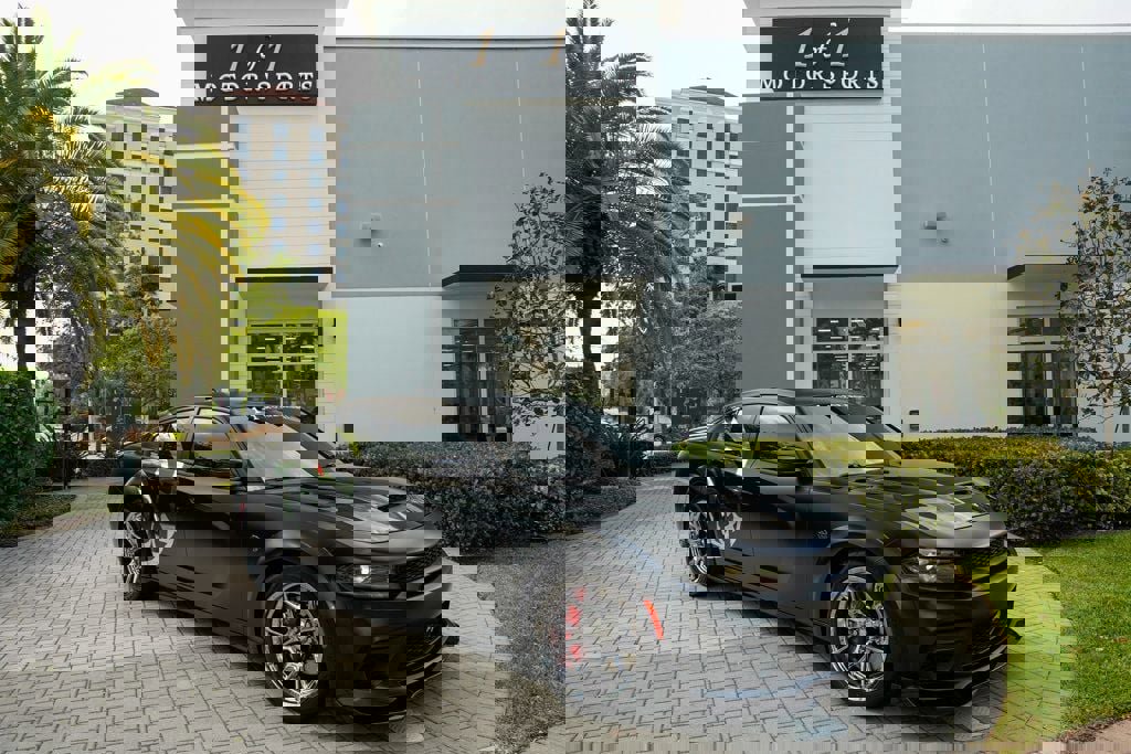 Used 2022 Dodge Charger SRT Hellcat image 1