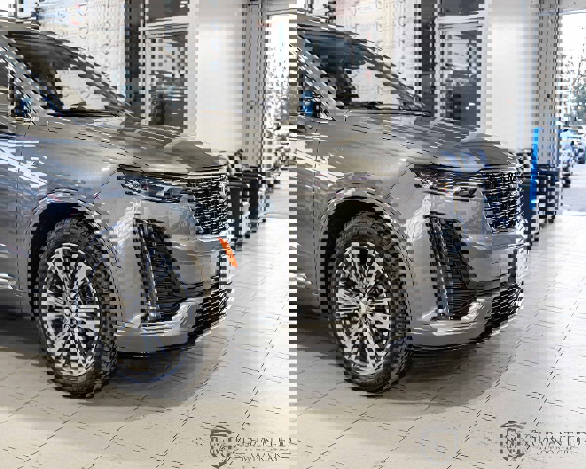 Used 2022 Cadillac XT6 Premium Luxury image 4