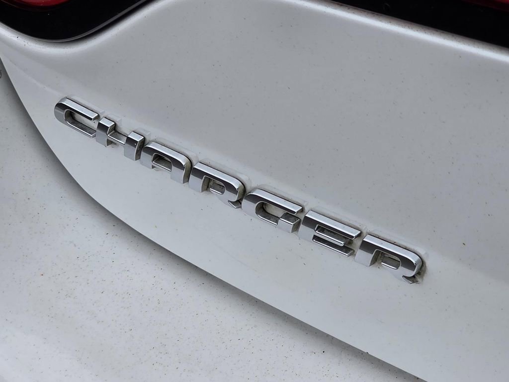 Used 2016 Dodge Charger SXT w/ Plus Group RWD image 5