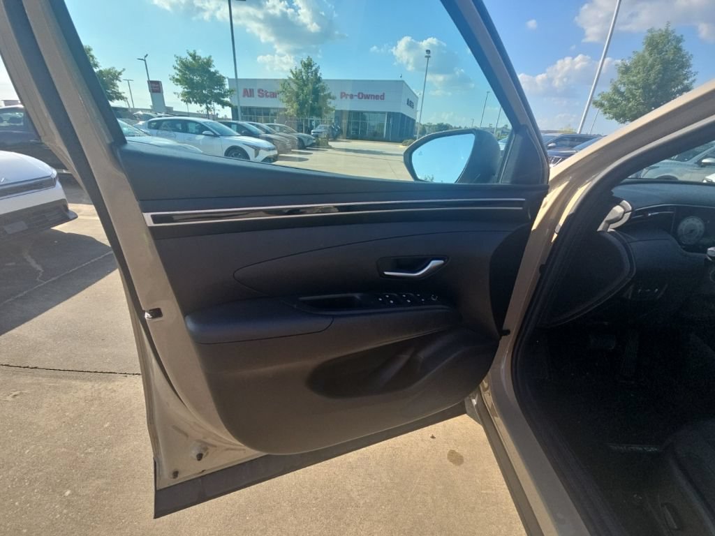 Used 2023 Hyundai Santa Cruz SEL w/ Activity Package FWD image 11