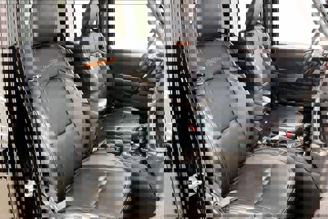 Used 2020 Jeep Gladiator Mojave AWD/4WD image 7