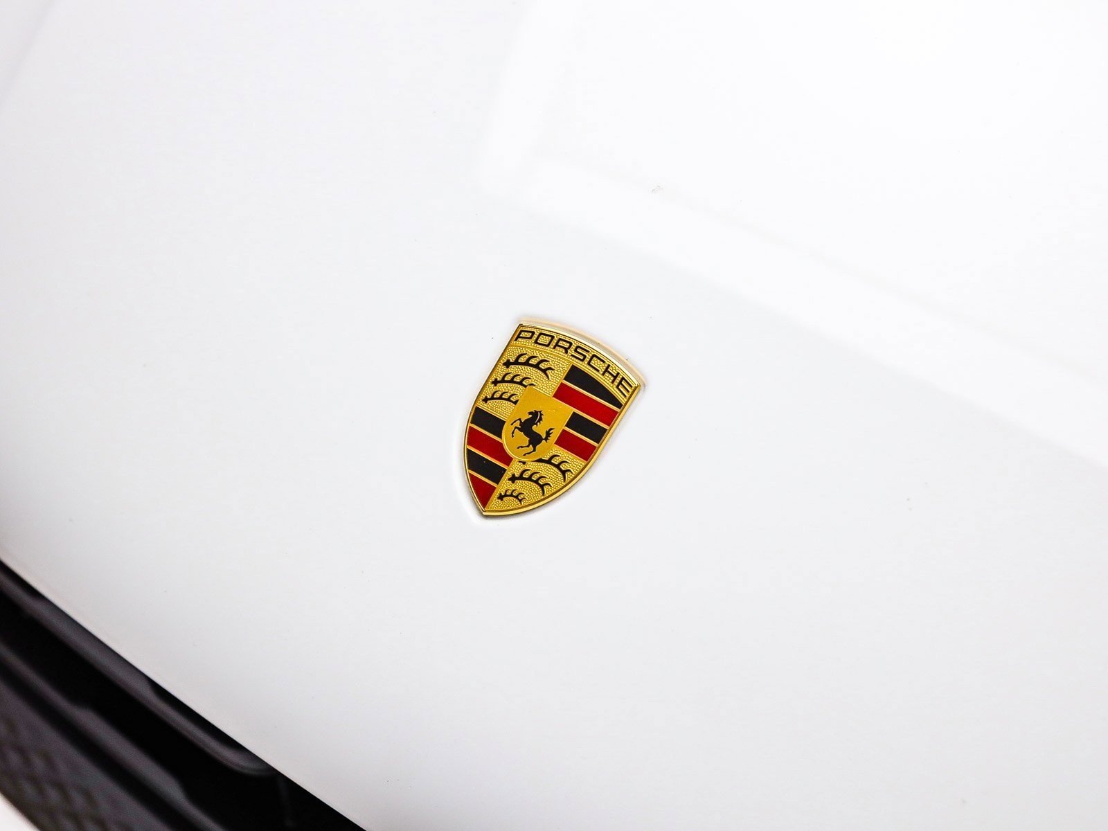 Used 2023 Porsche Macan image 12