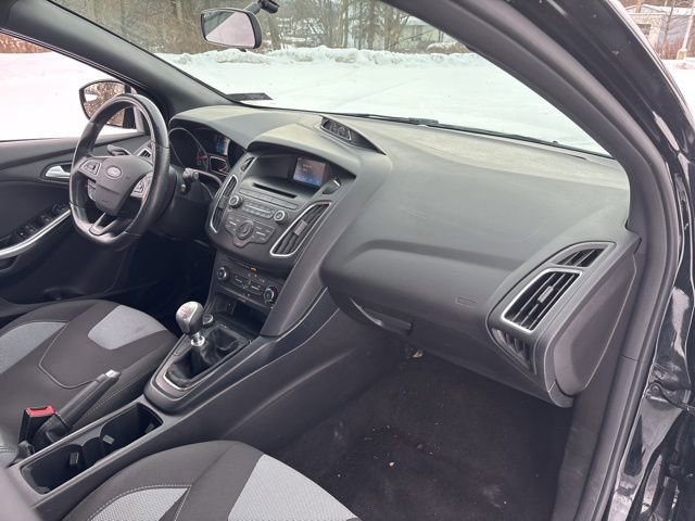 Used 2017 Ford Focus ST image 13