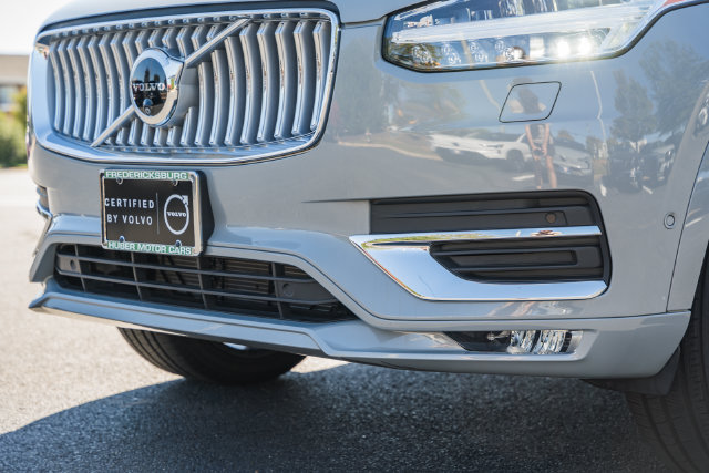 Certified 2025 Volvo XC90 B6 Plus w/ Protection Package Premier AWD/4WD image 14
