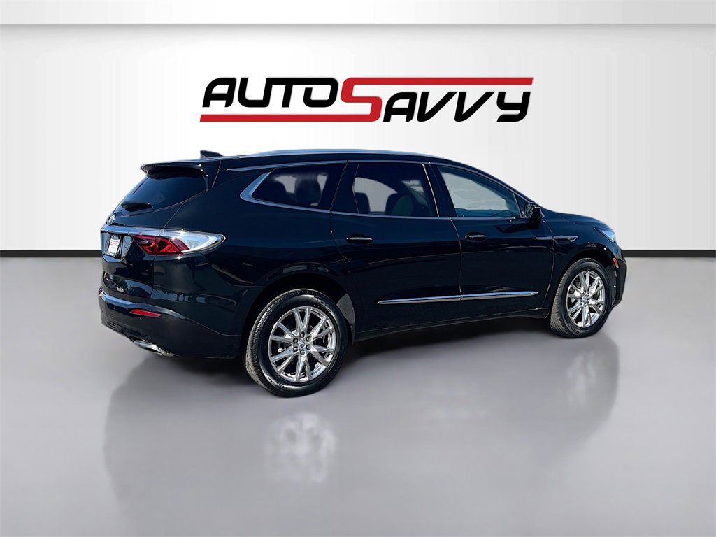 Used 2023 Buick Enclave Premium w/ Experience Buick Package image 7