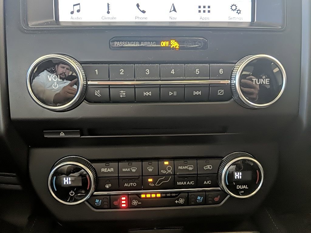 Used 2018 Ford Expedition Limited w/ Equipment Group 302A image 24