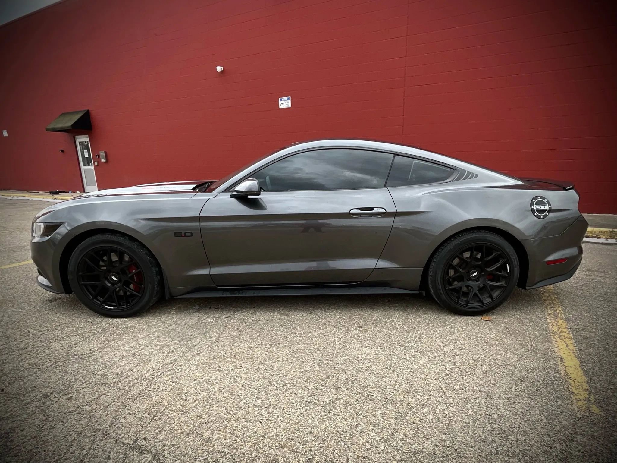 Used 2015 Ford Mustang GT Premium image 2