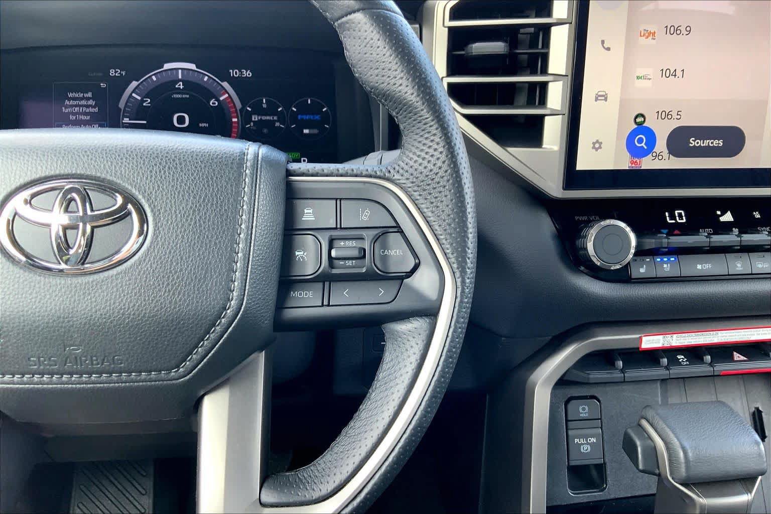 Used 2025 Toyota Tundra Limited AWD/4WD image 24