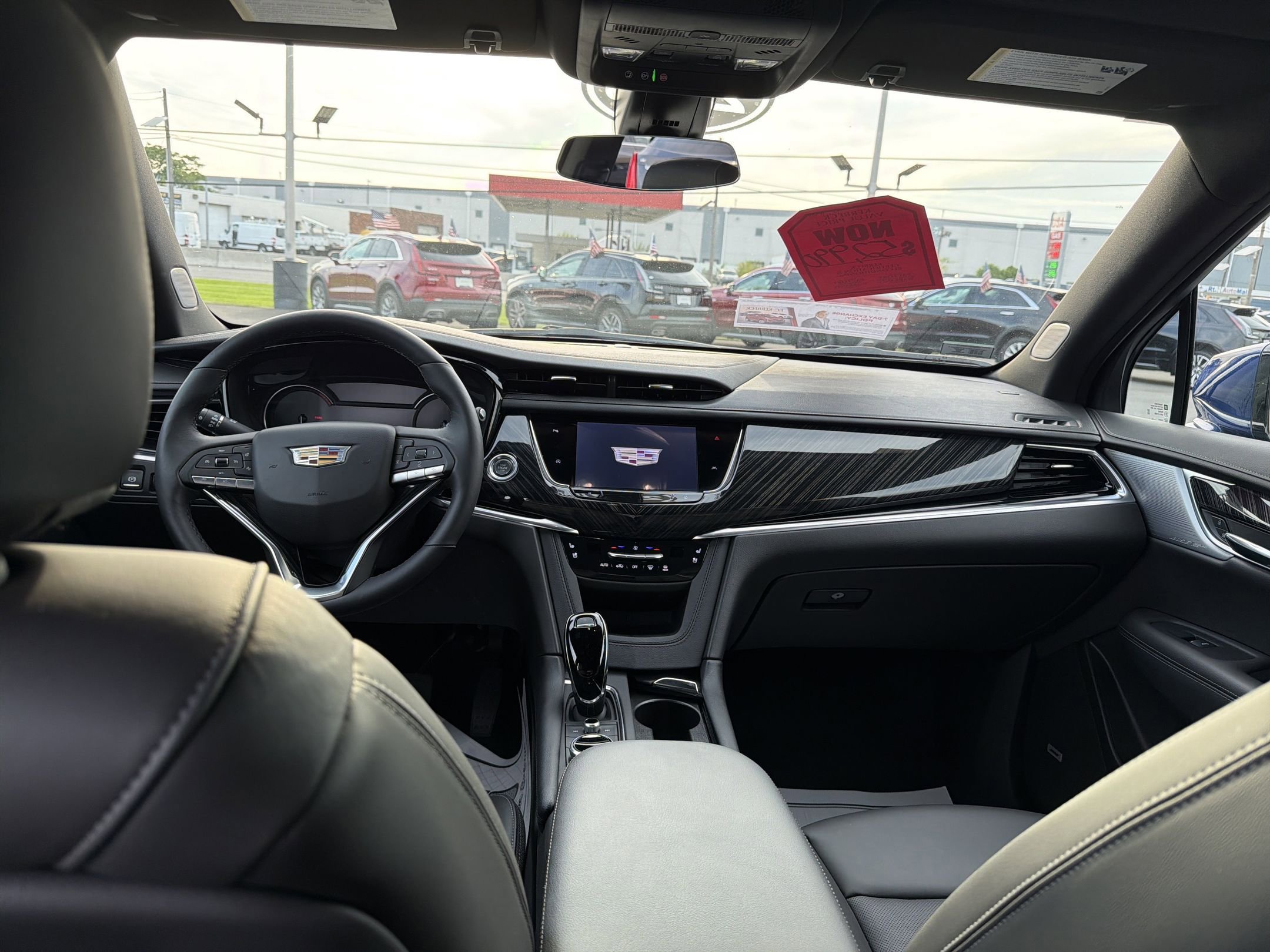 Certified 2025 Cadillac XT6 Premium Luxury image 26