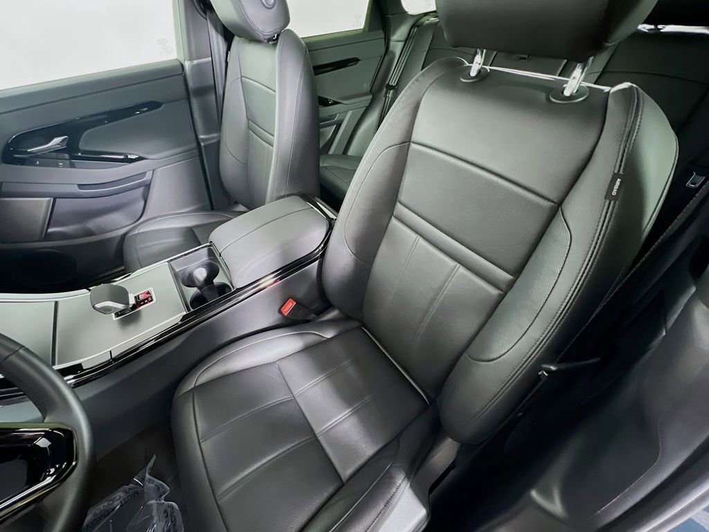 Certified 2025 Land Rover Range Rover Evoque Dynamic SE image 22