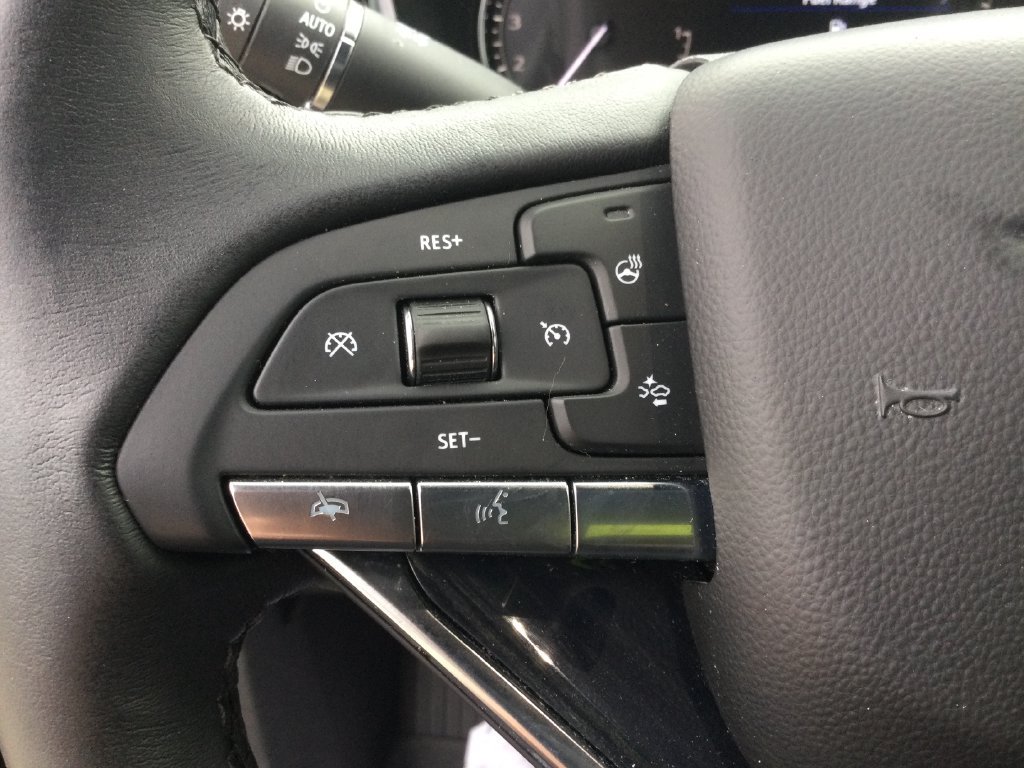 Used 2024 Cadillac XT6 Premium Luxury w/ LPO, Floor Liner Package AWD/4WD image 18