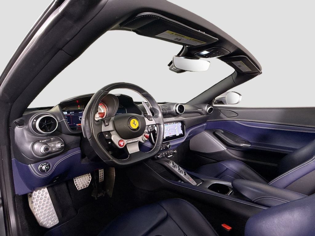 Used 2019 Ferrari Portofino RWD image 3