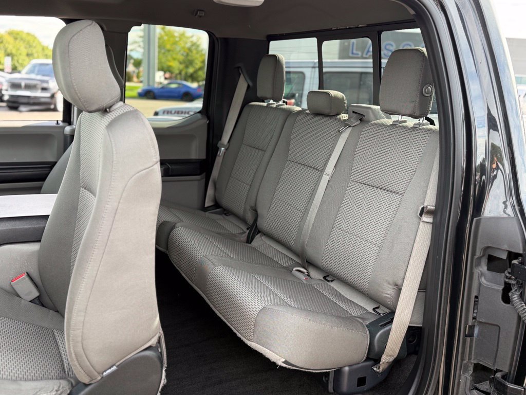 Used 2015 Ford F150 XLT w/ Equipment Group 302A Luxury AWD/4WD image 11