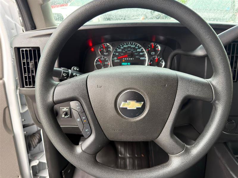 Used 2024 Chevrolet Express 3500 w/ Power Convenience Package RWD image 13