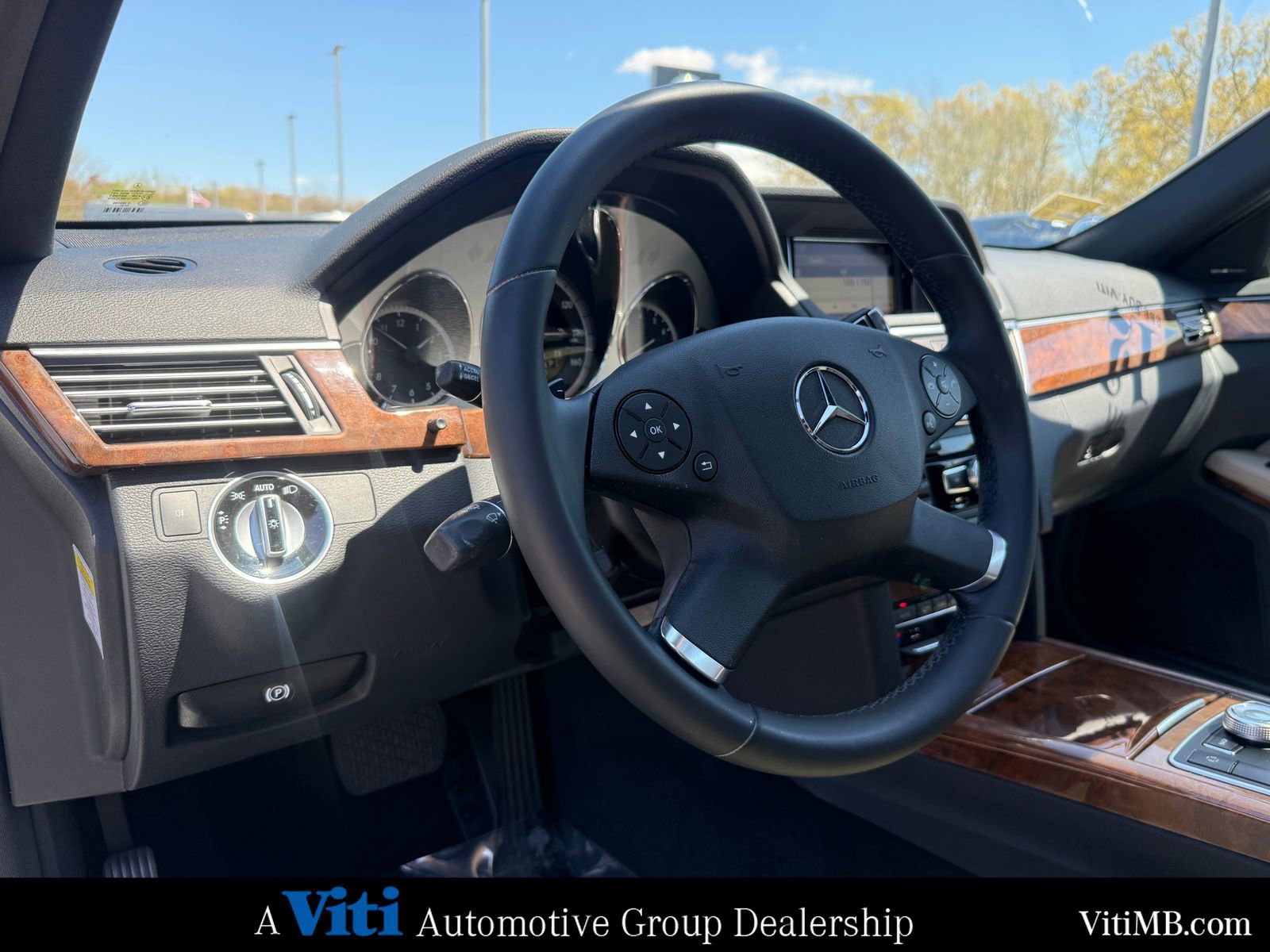 Used 2012 Mercedes-Benz E 350 4MATIC Sedan image 17