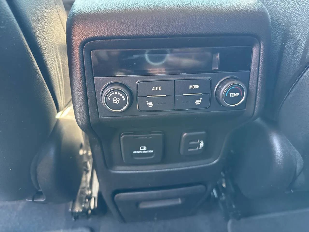 Used 2019 GMC Acadia Denali w/ Technology Package AWD/4WD image 23