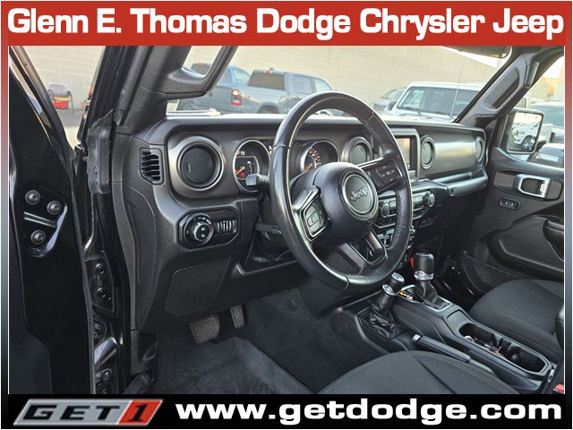 Certified 2022 Jeep Gladiator Willys image 13