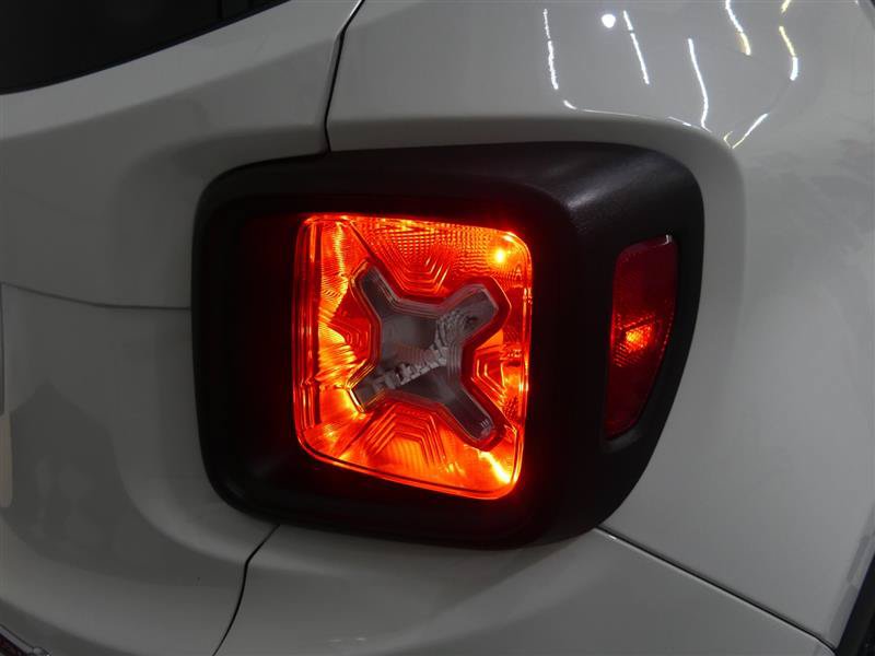 Used 2020 Jeep Renegade Trailhawk w/ Premium Leather Group AWD/4WD image 15