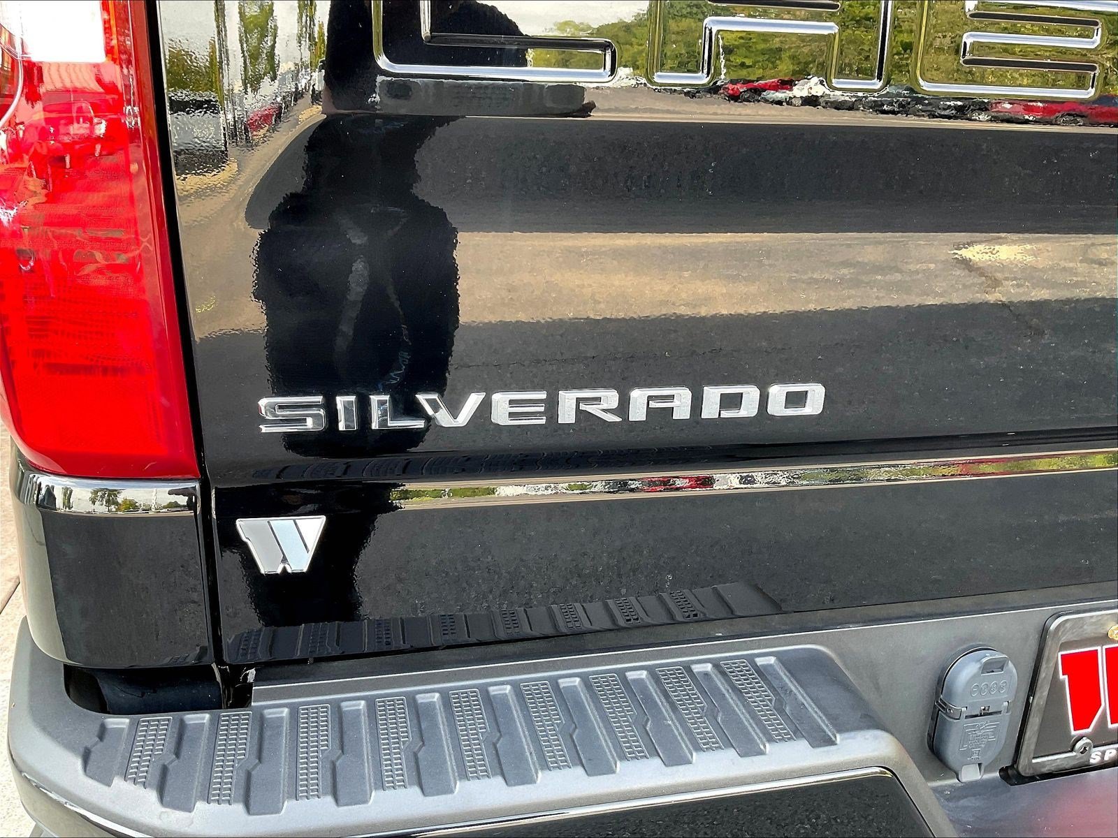 Used 2025 Chevrolet Silverado 1500 Custom AWD/4WD image 24