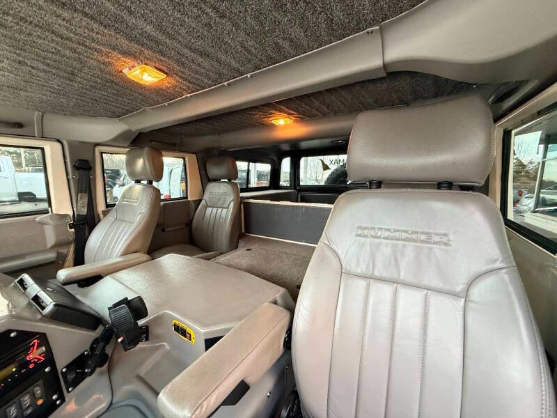 Used 1995 HUMMER H1 4-Door Wagon AWD/4WD image 23