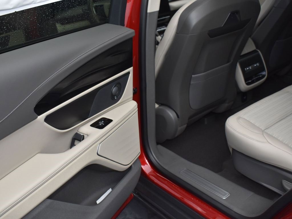 New 2025 Lincoln Nautilus Reserve w/ Jet Appearance Package image 9