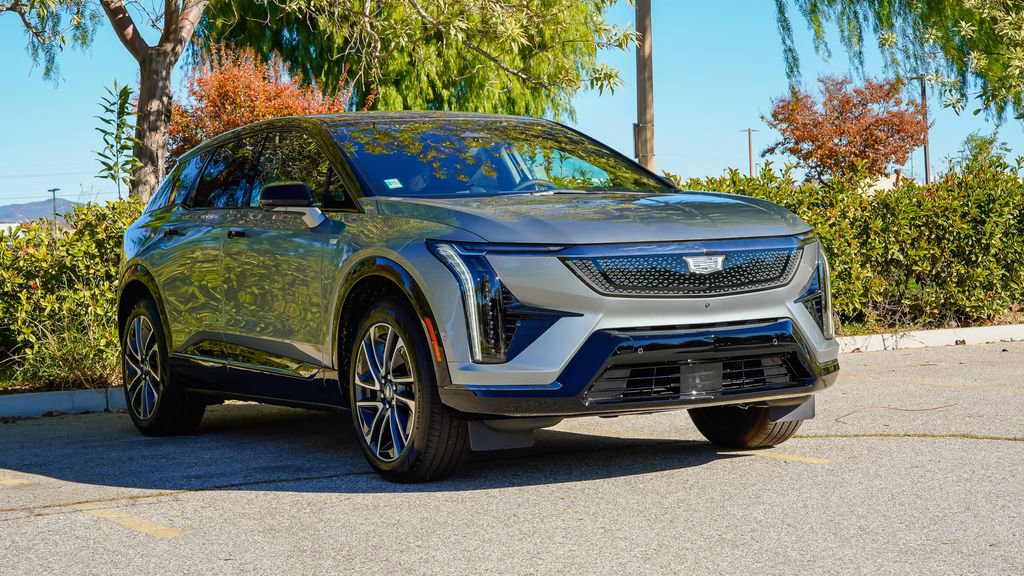 New 2026 Cadillac Optiq Sport 2 image 5