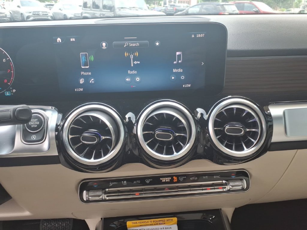 New 2026 Mercedes-Benz GLB 250 4MATIC image 22