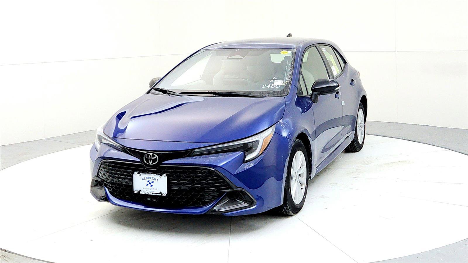 New 2026 Toyota Corolla SE image 2