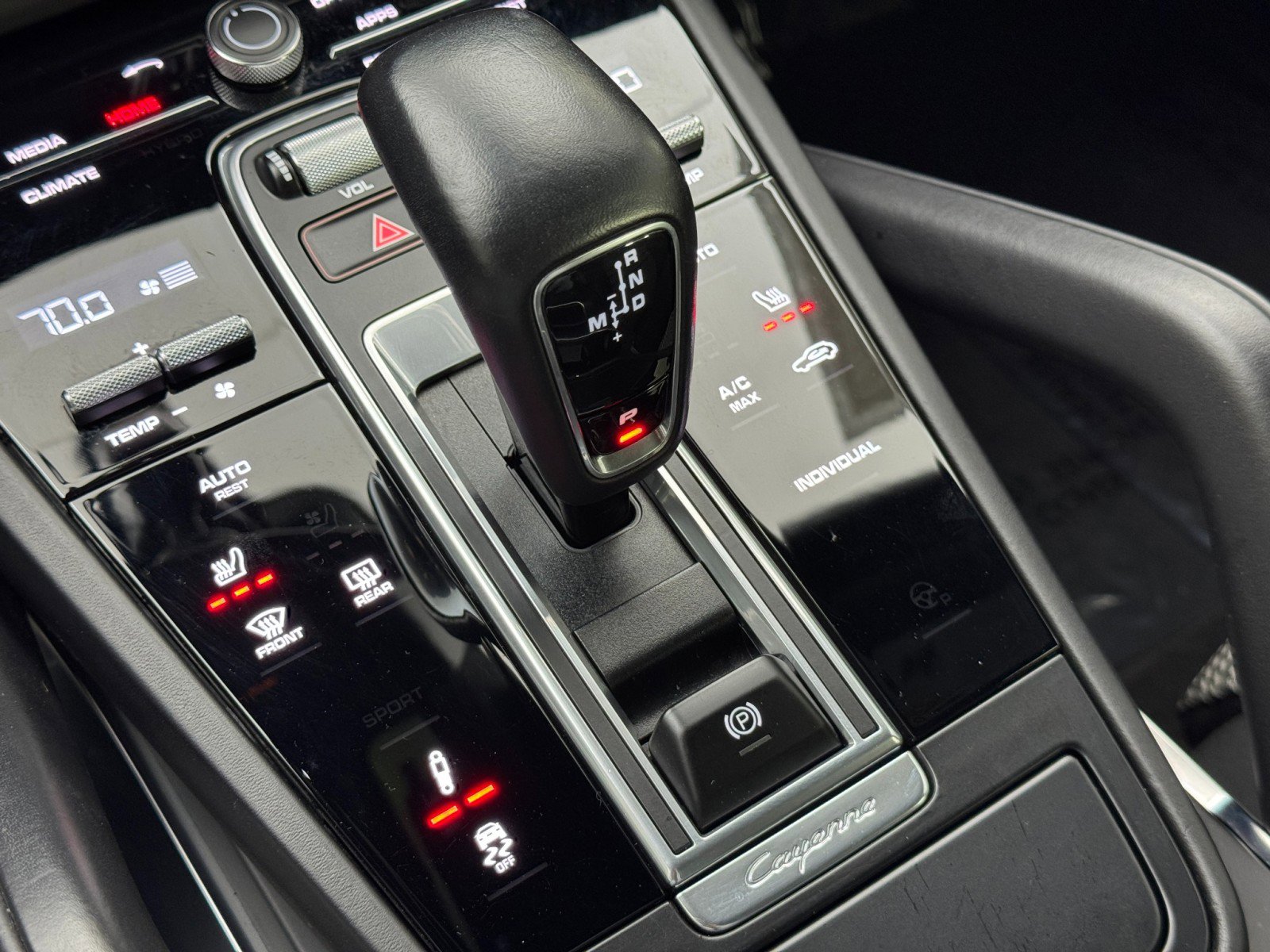 Used 2022 Porsche Cayenne Turbo S image 36