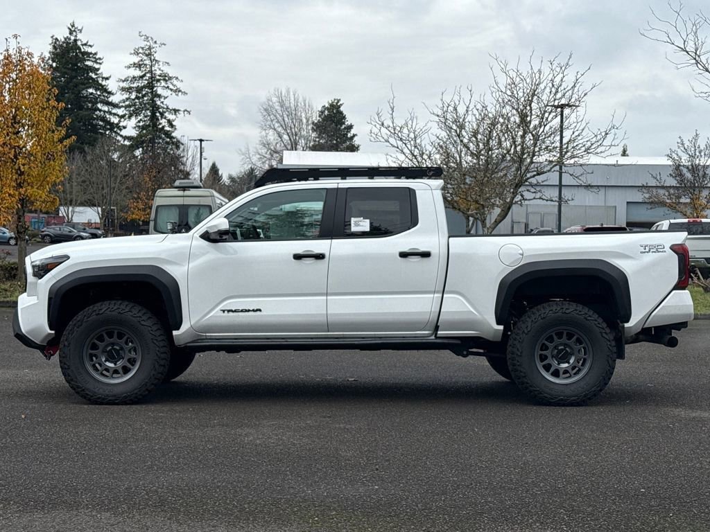 Used 2024 Toyota Tacoma TRD Off-Road image 2