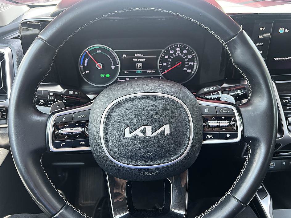 Used 2022 Kia Sorento EX w/ Panoramic Sunroof Package FWD image 23