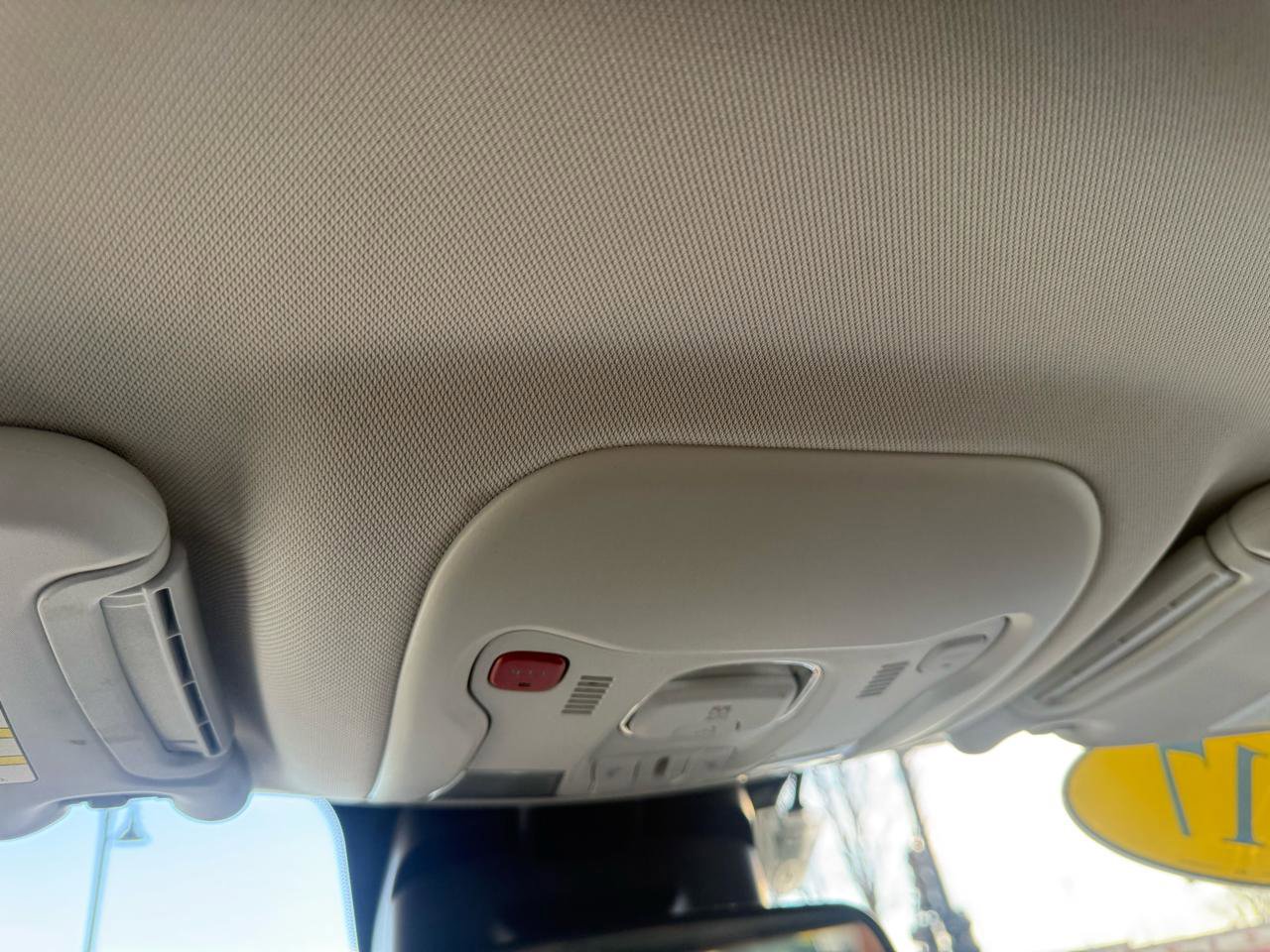 Used 2017 Jeep Renegade Latitude image 29