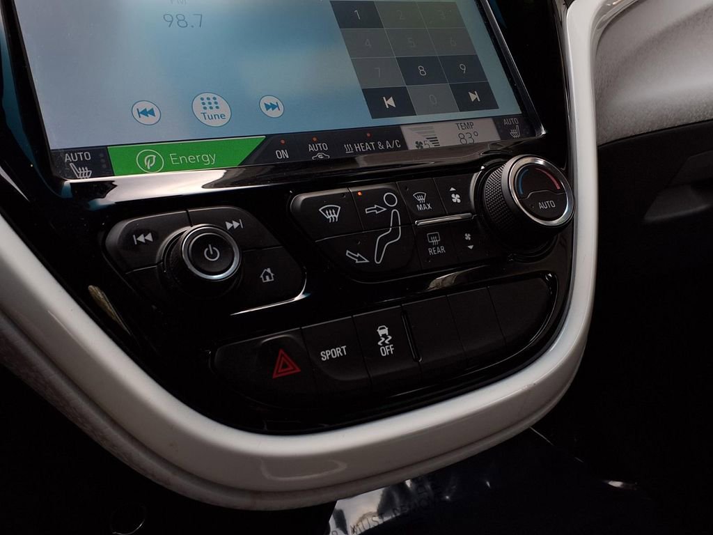 Used 2017 Chevrolet Bolt Premier image 9