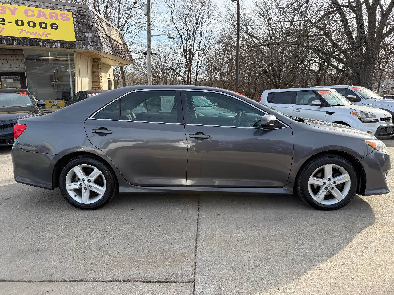 Used 2012 Toyota Camry SE image 8