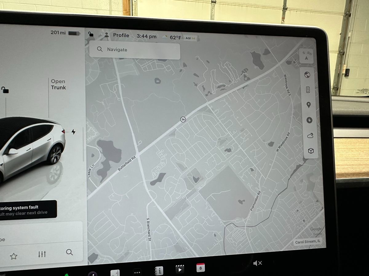 Used 2023 Tesla Model Y Long Range AWD/4WD image 39