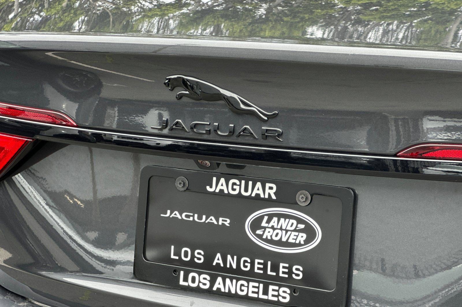 New 2024 Jaguar XF R-Dynamic SE image 22