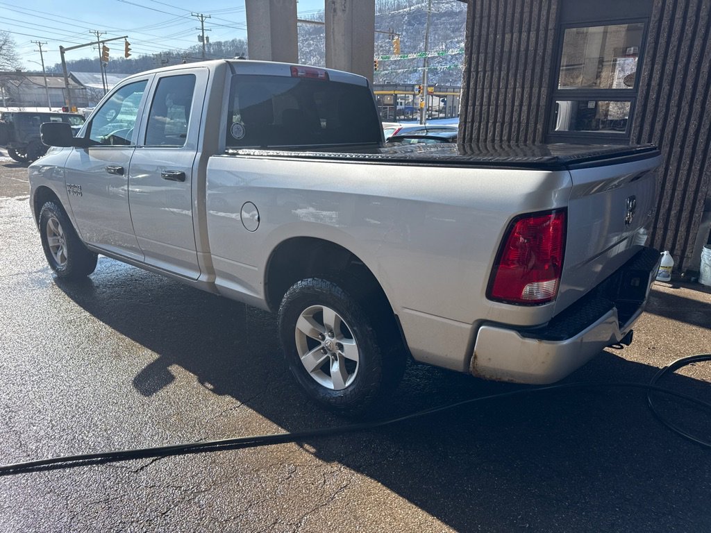 Used 2018 RAM 1500 Express image 2
