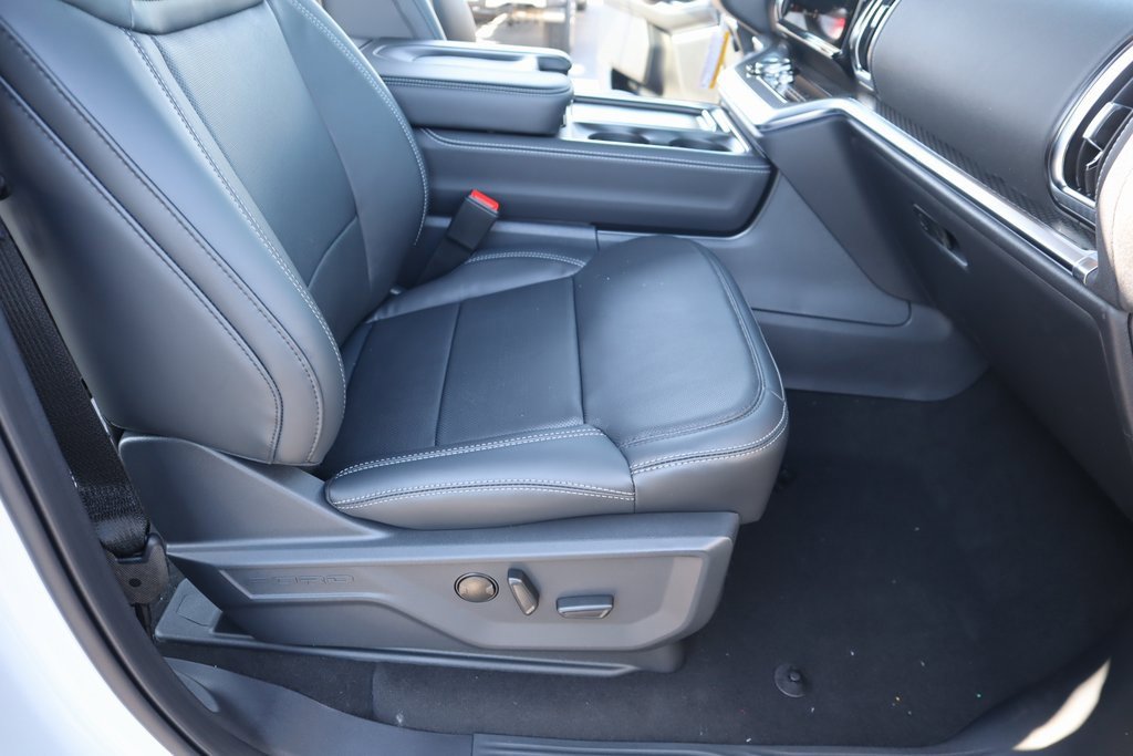 New 2025 Ford Expedition Platinum w/ Stealth Appearance Package image 14