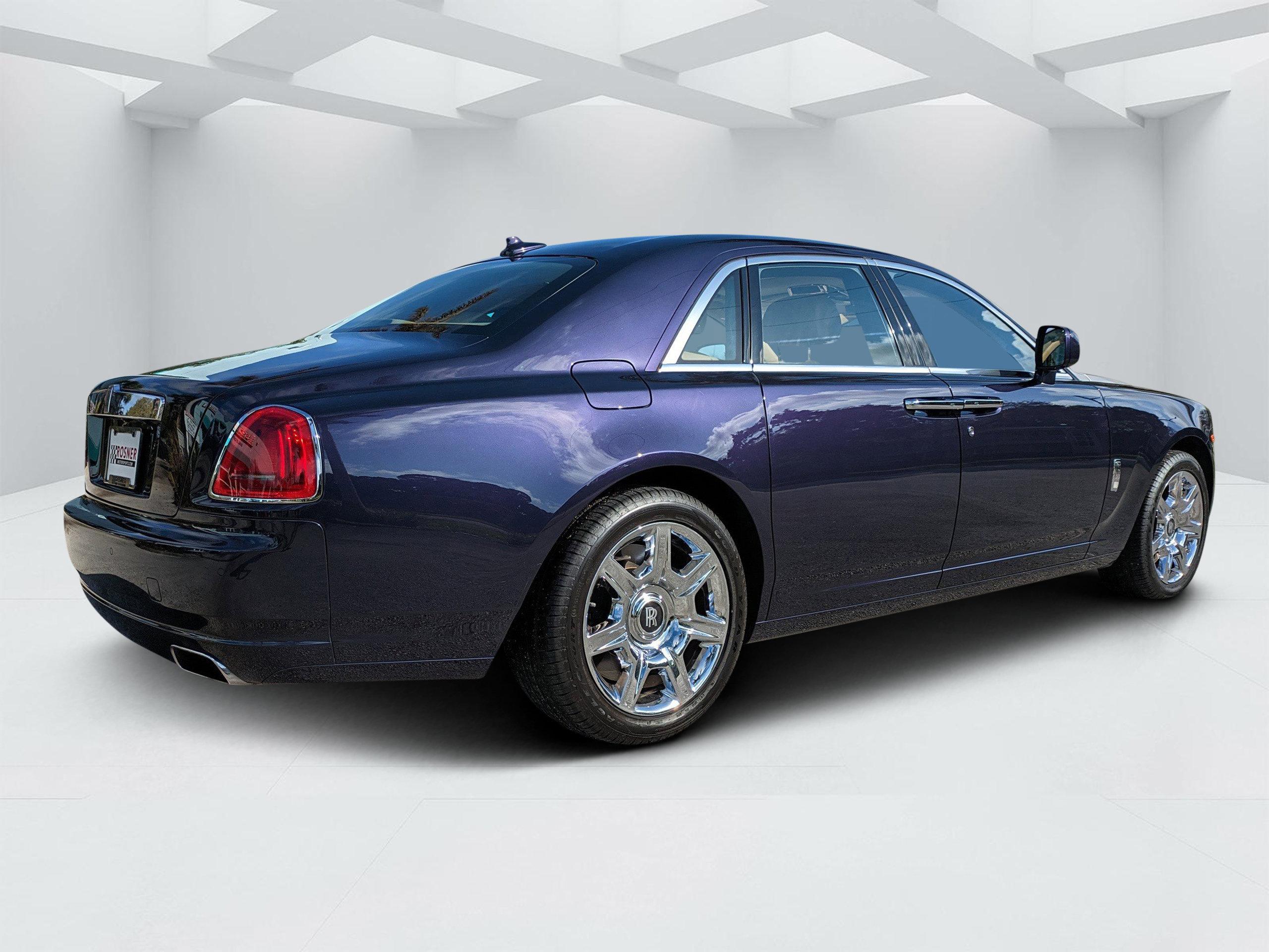 Used 2010 Rolls-Royce Ghost image 3