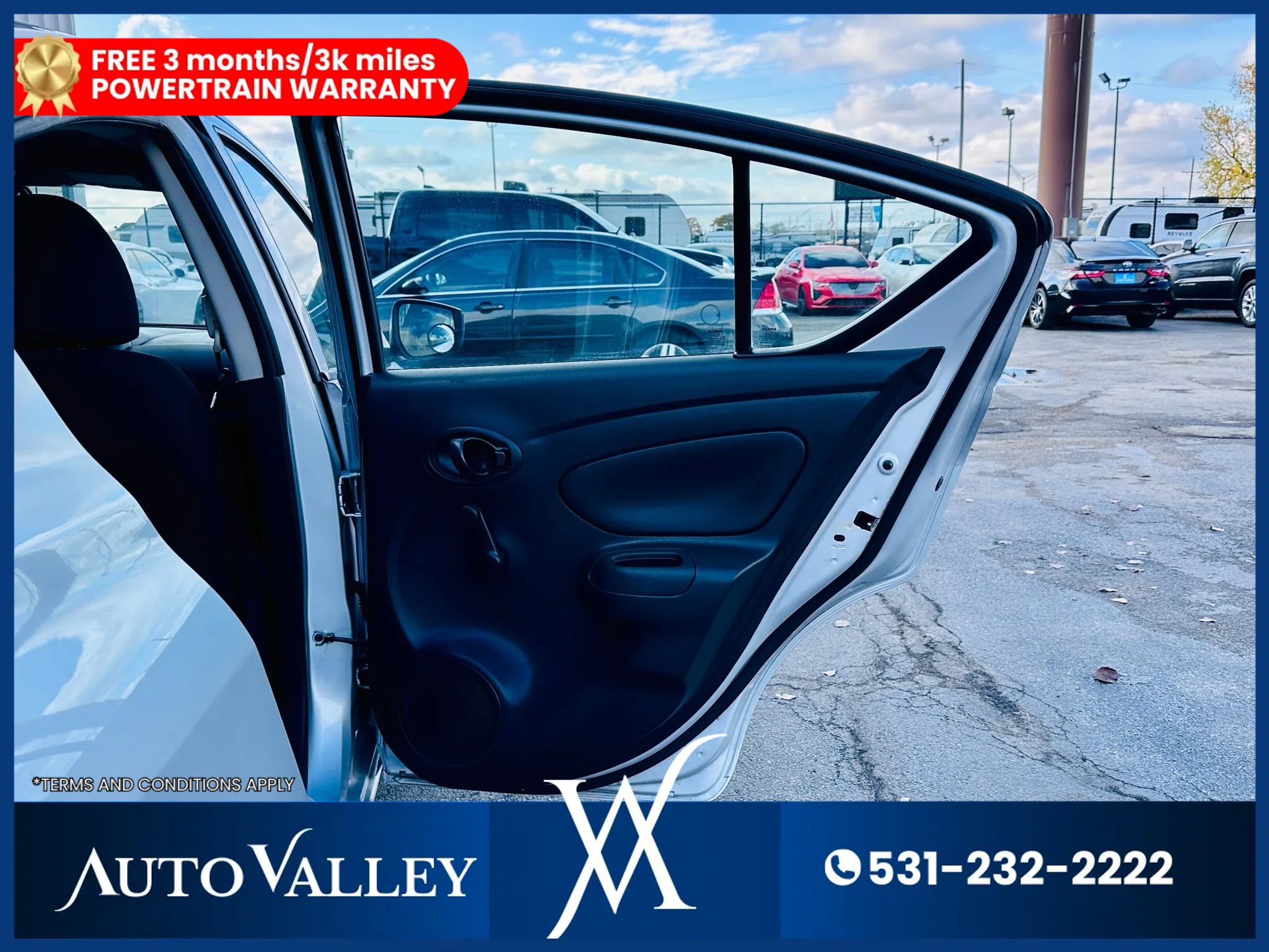 Used 2019 Nissan Versa S Plus FWD image 23